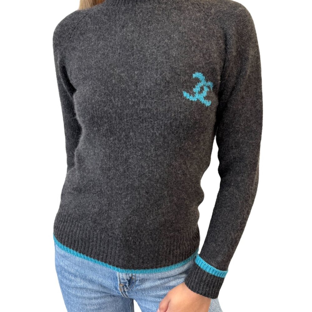CHANEL Vintage 96A CC Logo Knit Sweater Top #36 Gray Blue Cashmere [105667]